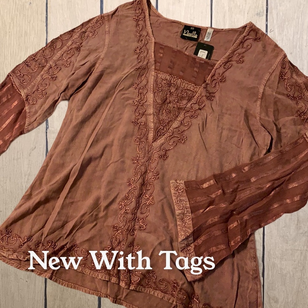NWT Boho Bell Sleeve Top - Picture 1 of 8